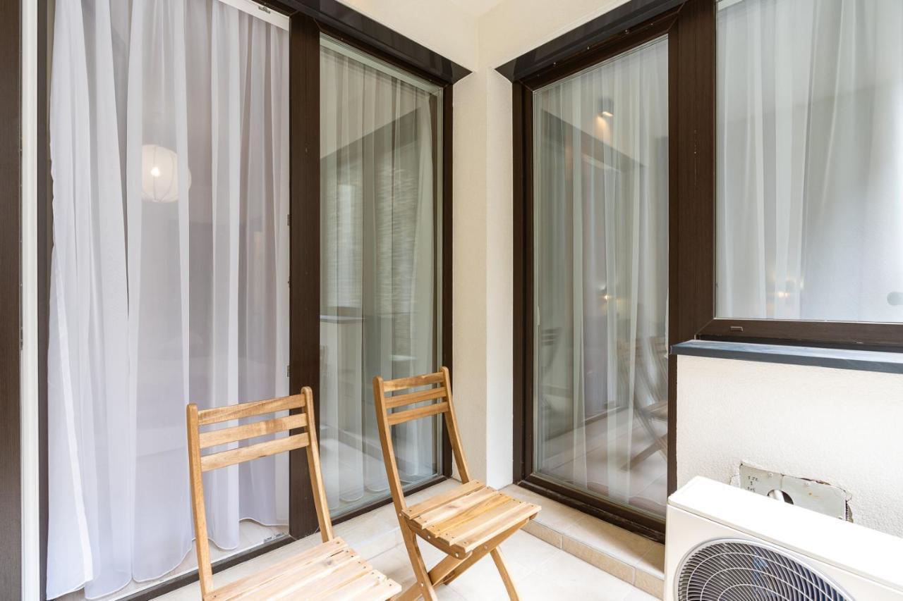 Modern & Newly Built Apartment With Private Garage Budapest Exterior photo